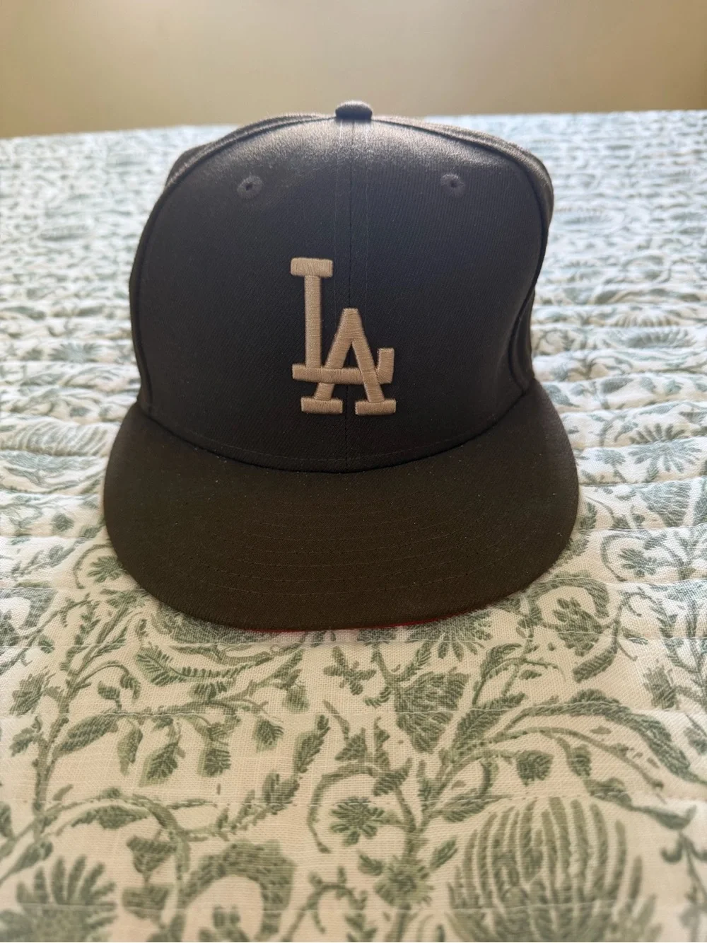 MLB LA Dodgers World Series Brown Fitted Cap (Size 8)